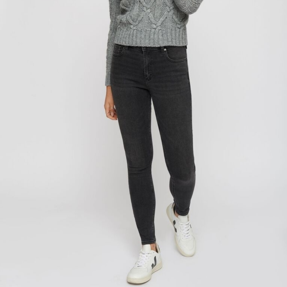 Dynamite Kate Jean in Faded Black